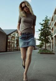 Logo Tight 25 Denier - Beige -Hype the Detail