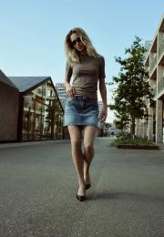 Logo Tight 25 Denier - Beige -Hype the Detail