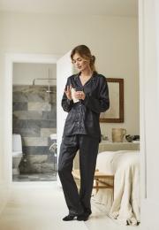 Logo Satin Pyjamas - Black -Hype the Detail