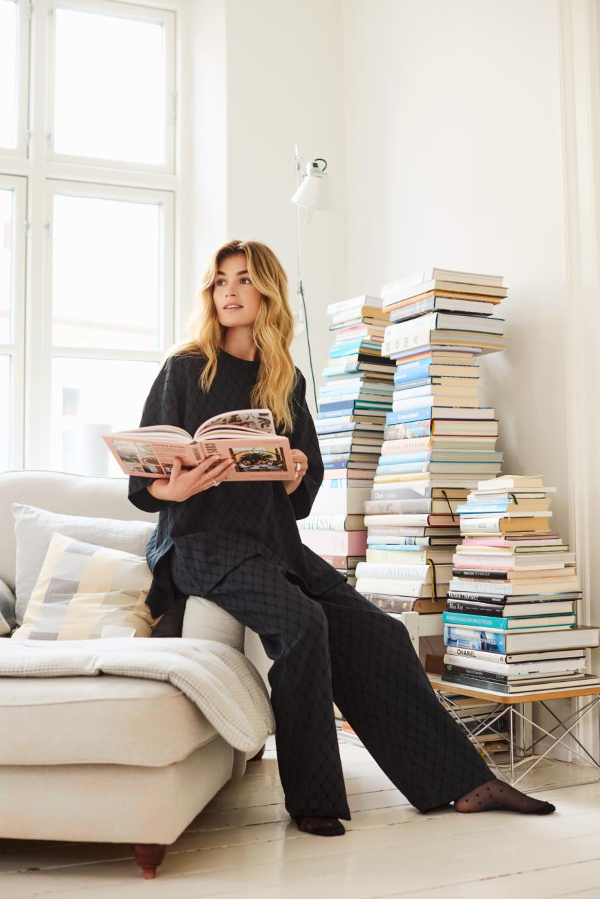 Logo Oversized Sweat T-Shirt - Black -Hype the Detail