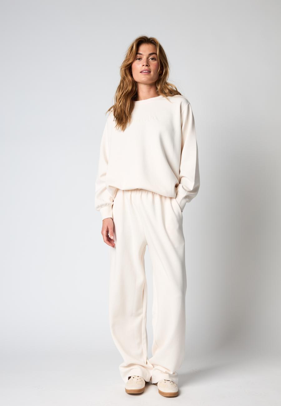 Sweatpants - Powder -Hype the Detail