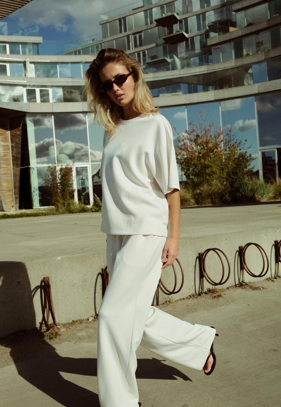 Sweatpants - Powder -Hype the Detail