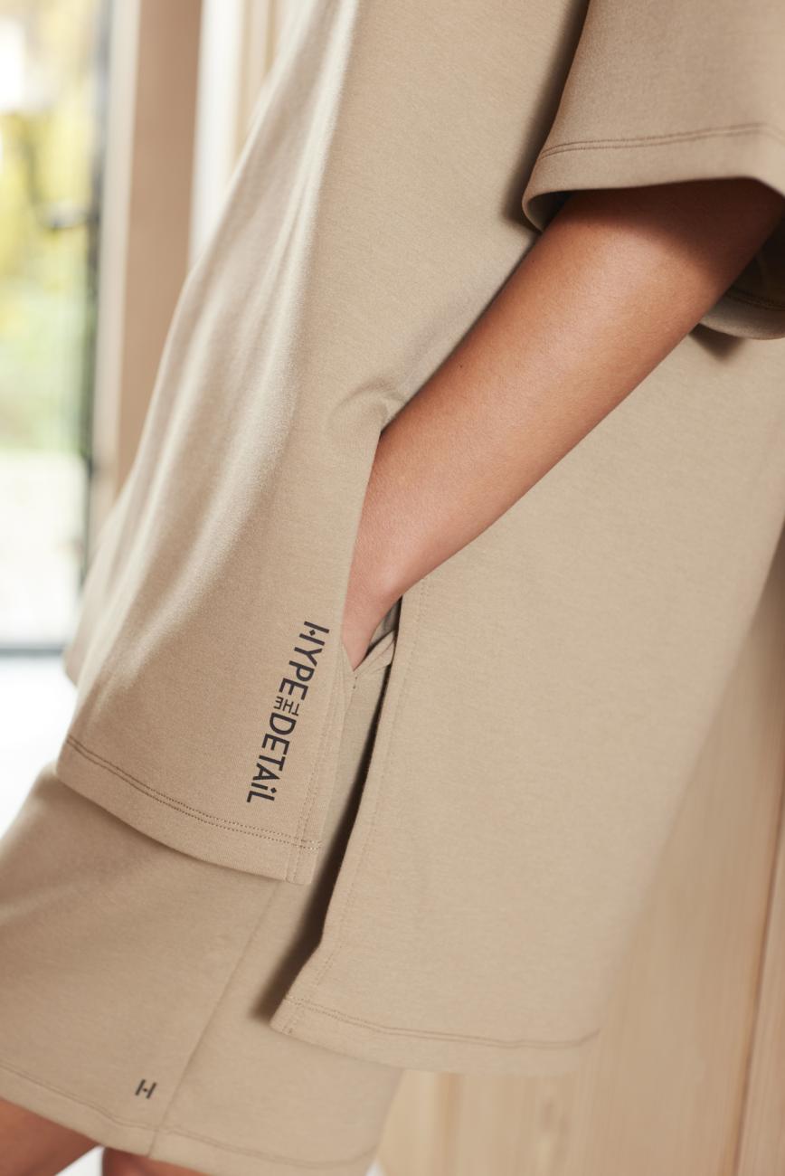 Logo Sweat Shorts - Beige -Hype the Detail