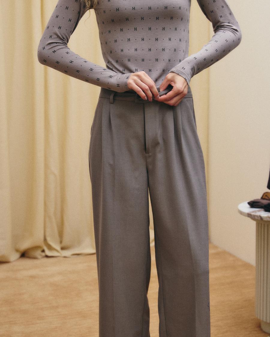 Suit Pants - Sand -Hype the Detail